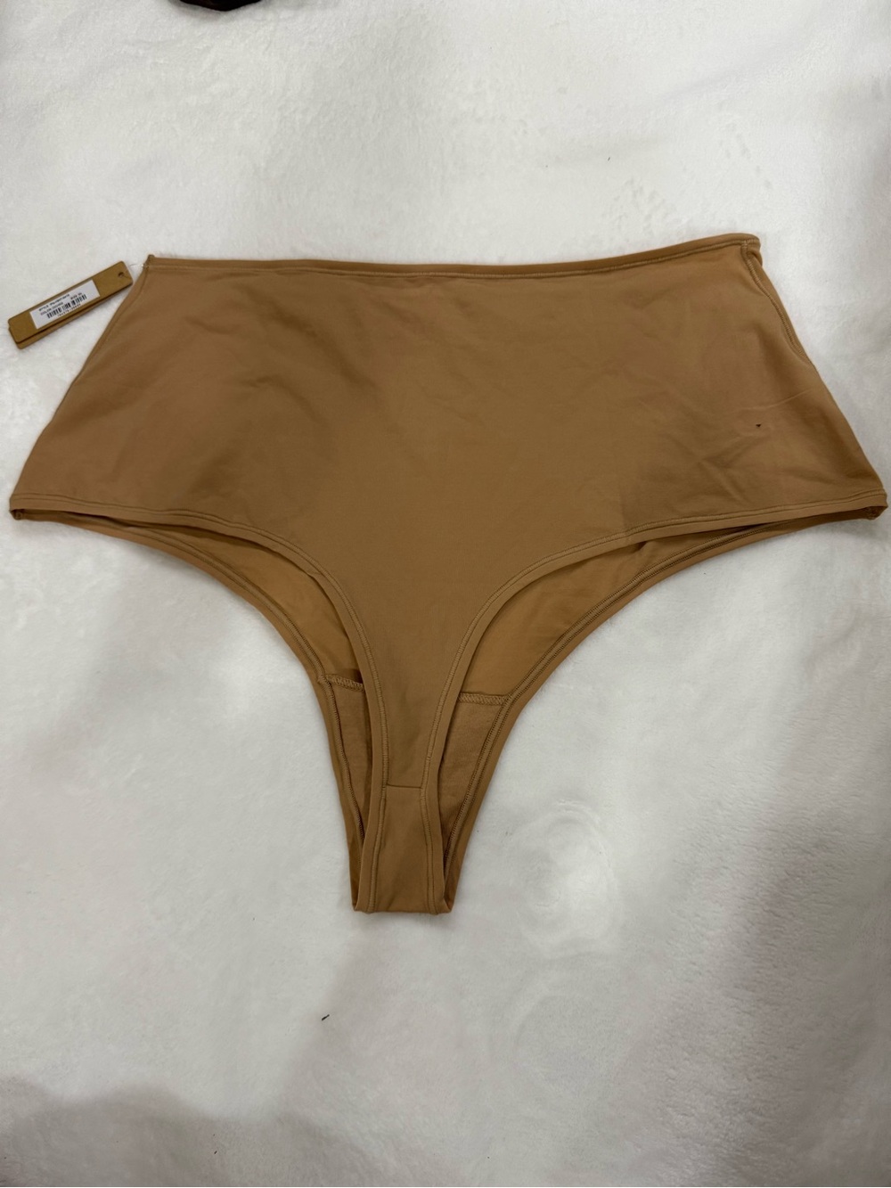 SKIMS High-Waist Seamless Shorts in Camel Brown